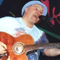 Acoustic Singer Songwriter (UK) Darren Poyzer